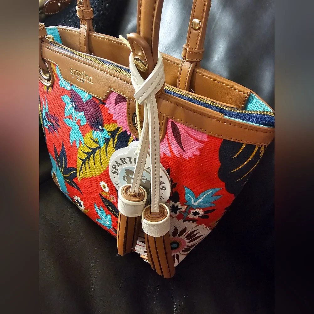 Spartina Island Tote Woven linen and leather Tote with leather Pom Pom charm NWT - Picture 12 of 16